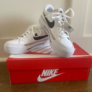 NEW IN BOX Nike Court Legacy Lift 7.5